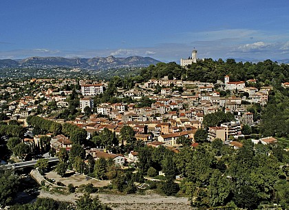 Village provençal de Villeneuve-Loubet