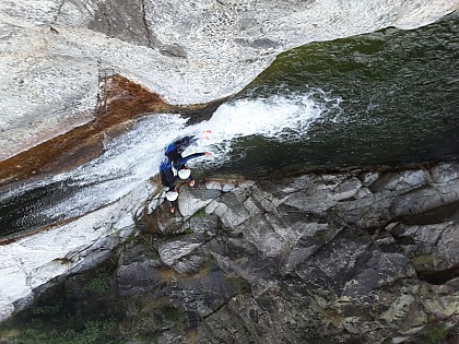 Loisir, détente, sport, aventure, sorties familiales  Nous connaissons l'Ardèche intimement.