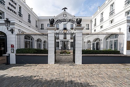 MGallery Fontainebleau - Aigle Noir Hôtel