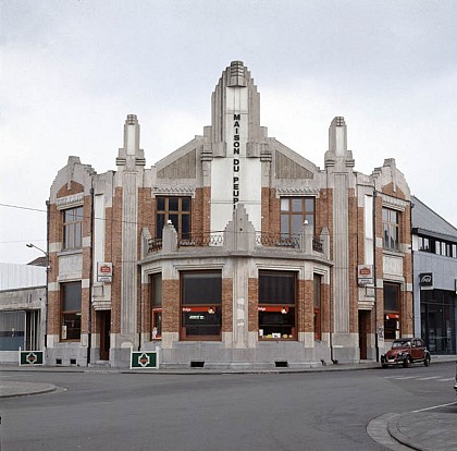 The house of the people in Dour