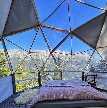 Night in a dome in Caillet