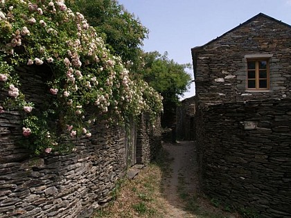 The hamlet of La Fare