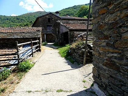 Le hameau de la Bessède