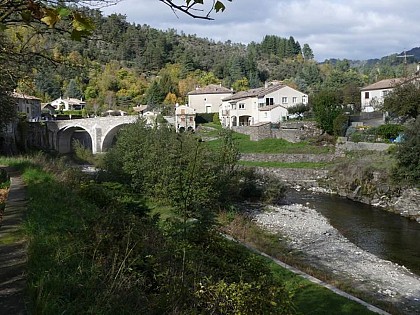Le village de Saumane