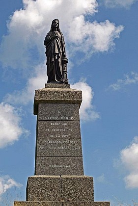 STATUE SAINTE BARBE