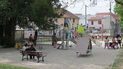 Aire de pique-nique et de jeux de Morestel