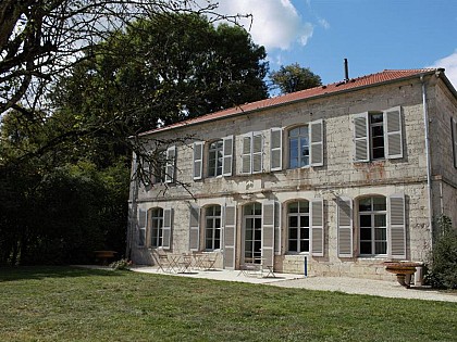 GÎTE DE GROUPES LOGIS ABBATIAL