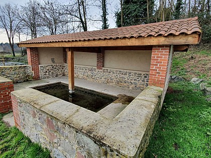 Source et Lavoir de Grénieux