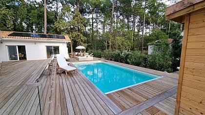 Chalet scandinave très lumineux, à 3 mn du lac et 10 mn de l'océan. Chalet FOUR.