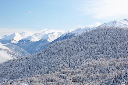 Panorama sur la vallée de la Maurienne et la Croix des Têtes