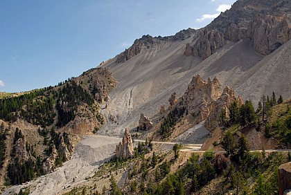 La Casse Déserte : Gypse et cargneules du Col d'Izoard
