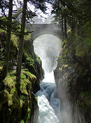 Cascades du Pont d'Espagne