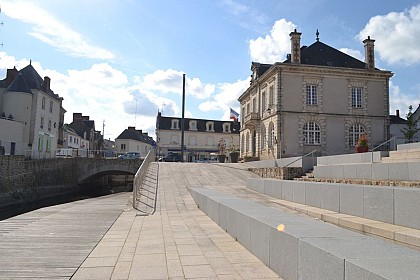Du marais à la place publique