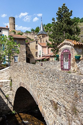 The village of Saint-Floret