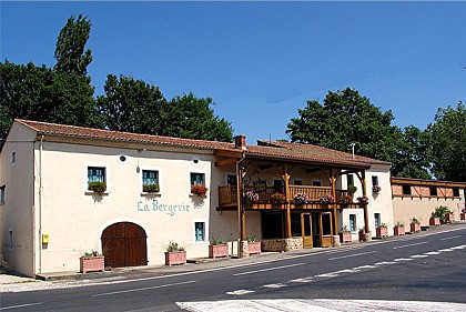 Restaurant "La Bergerie de Sarpoil"