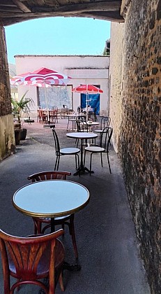 Le Cristal Bar