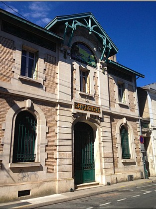 Les Bains Douches