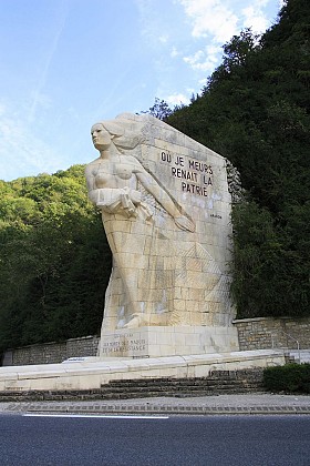 Hike" Val d'Enfer" from Cerdon