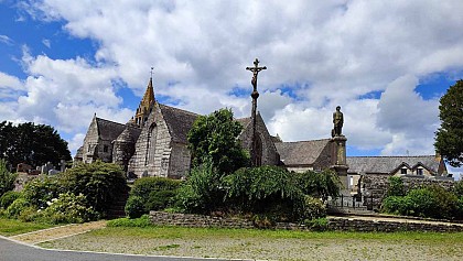 Ossuaire et église Saint Pierre | Kerpert