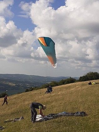 First flights in paragliding