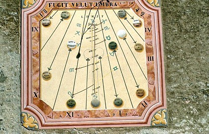 The St Jacques' church sundial