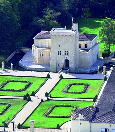 Château Tour Carnet