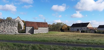 Ruines de l'abbaye Cistercienne du petit Citeaux