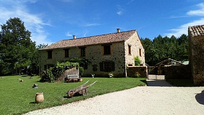 La Grange dans la Forêt
