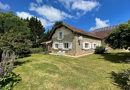 CHEZ ESTHER