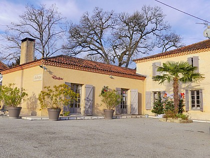 AUBERGE LE COUSTEAU (RESTAURANT ET HÉBERGEMENT)