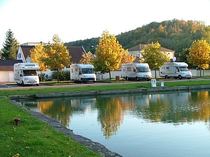 Aire de service et de stationnement