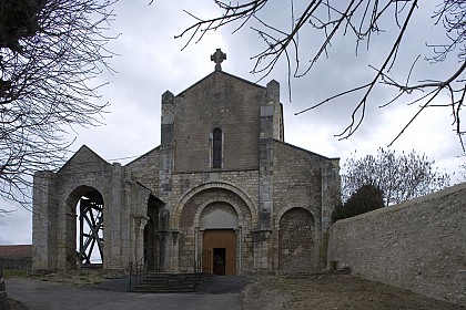 Église Saint-Cyr et Sainte-Juliette