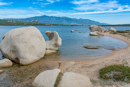 La plage de Figari