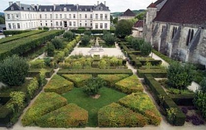 Les Jardins de l'Hôtel-Dieu Notre Dame des Fontenilles