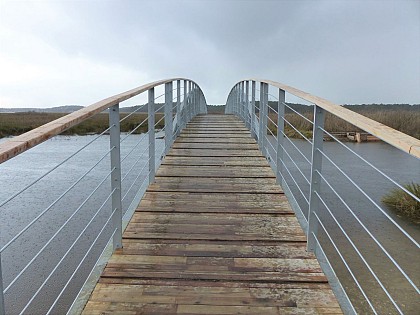 La passerelle du canal des étangs