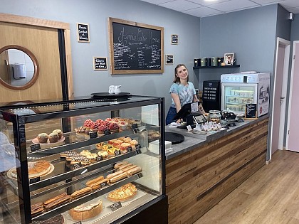 Aimie CakeHouse