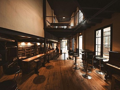 Martin Eden Pub Gibbon