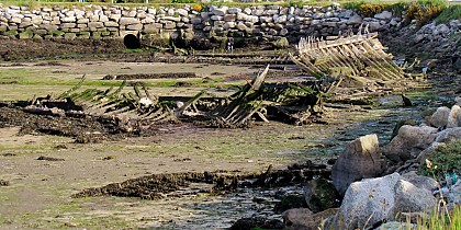 L'arrière port et le cimetière des bateaux