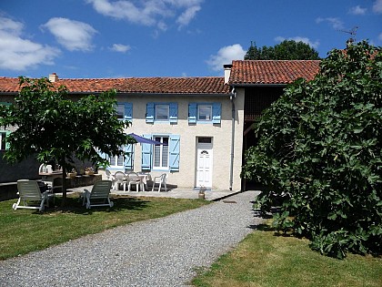 Gîte à Villeneuve de Rivière