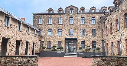 LE CHÂTEAUBRIANT***