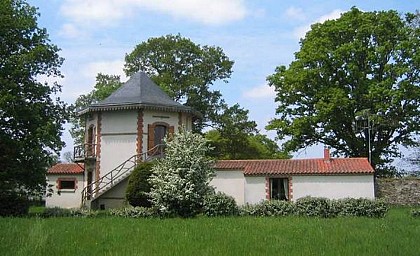 LE PAVILLON DE CHASSE