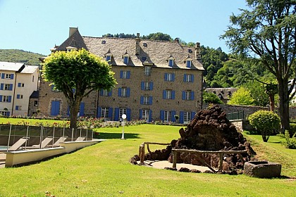 Le Manoir de Vic sur Cère