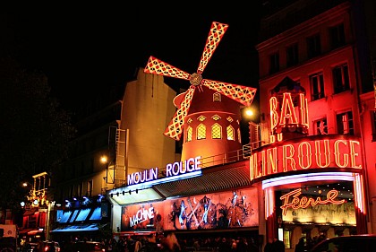 Spectacle Moulin Rouge - Revue 23h - Avec Champagne