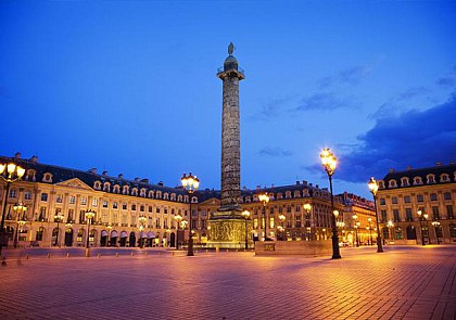 Evening Bus Tour of the Paris Illuminations