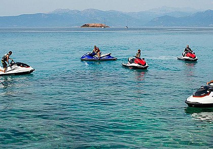 Randonnée 1h30 en Jet Ski aux Îles Sanguinaires - au départ du Golfe de Lava à 40min d'Ajaccio