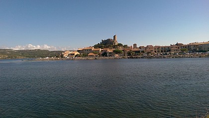 La Tour Barberousse à Gruissan village