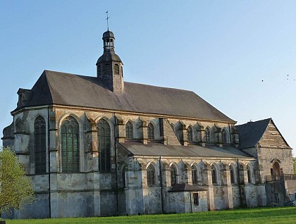 Eglise Saint Pierre de Novy Chevrières