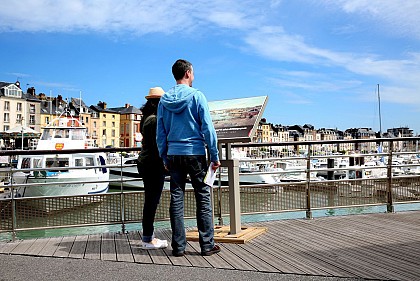 Table de lecture impressionniste n°2 - L’avant-port de Dieppe