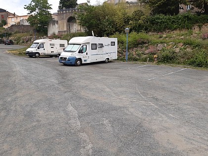 AIRE DE STATIONNEMENT DU POIRÉ-SUR-VIE