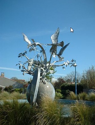Rond-Point du Noyau de terre